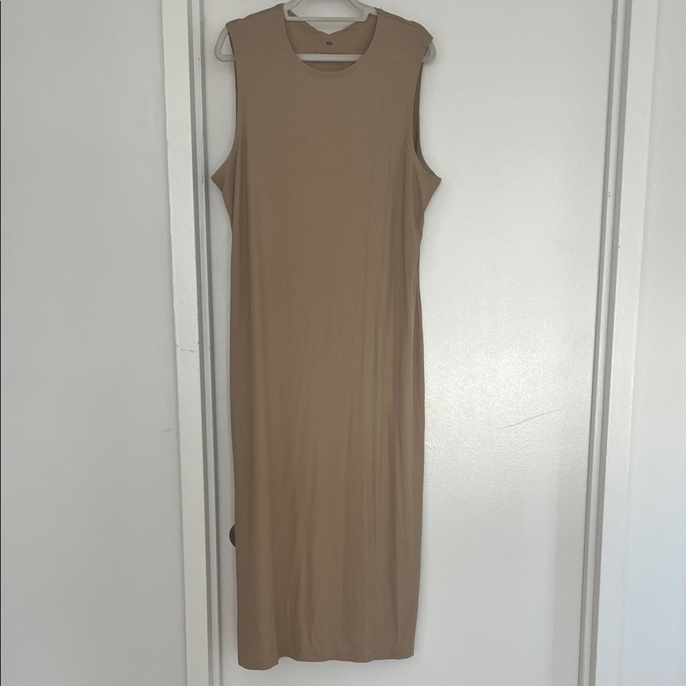 Chic Sleeveless Tan Midi Dress